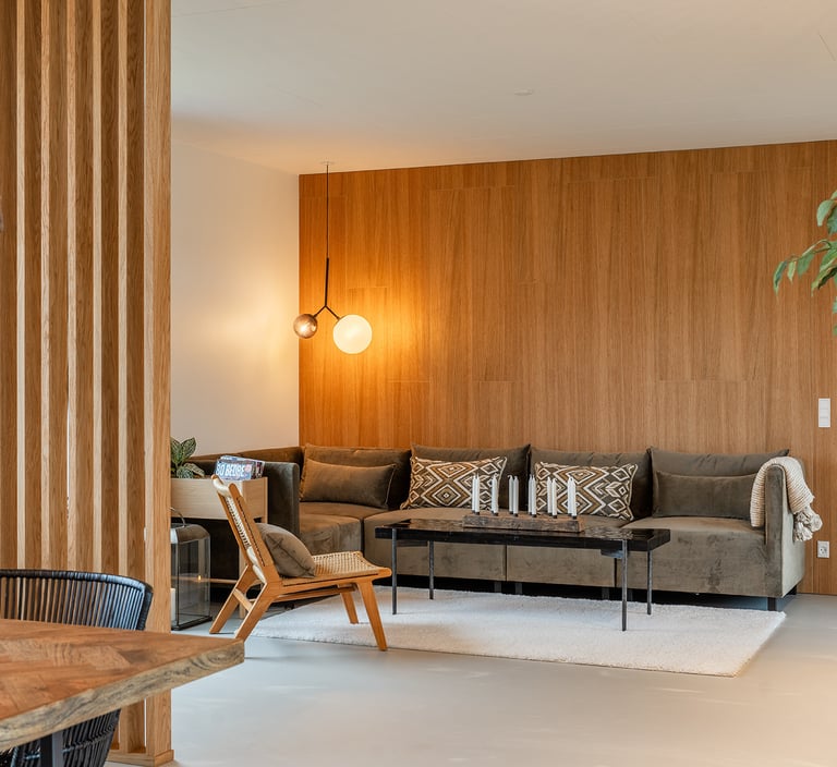 Medžio apdailos sprenidmai interjerui