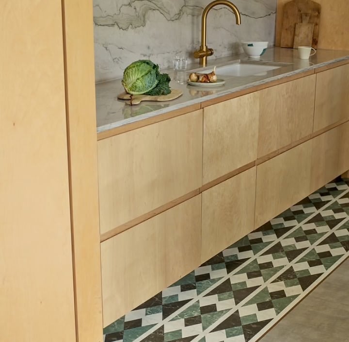 amtico-decor-temple-diamond-doric