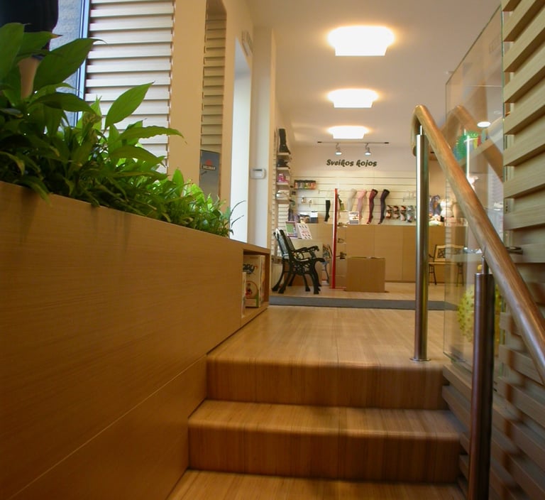 ar klojamas vinilas ant laipt