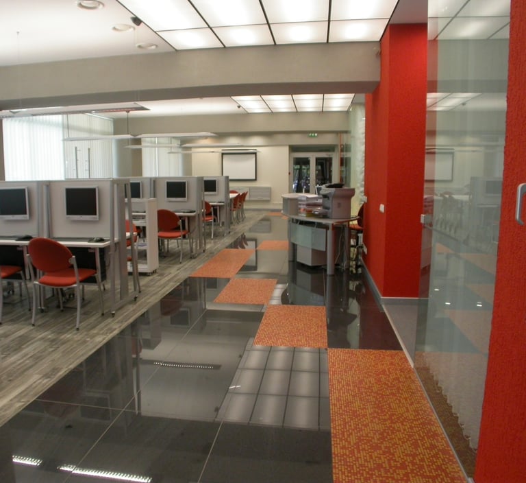 vinilines dizaino grindys medzio imitacija