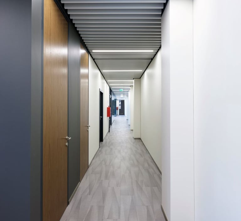 atsparios grindys biurui