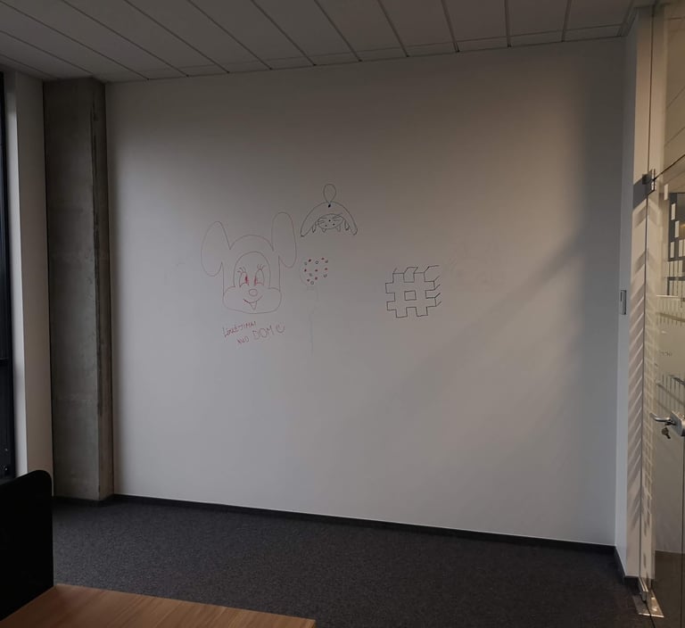 pavirsi vietoje magnetiniu lentu