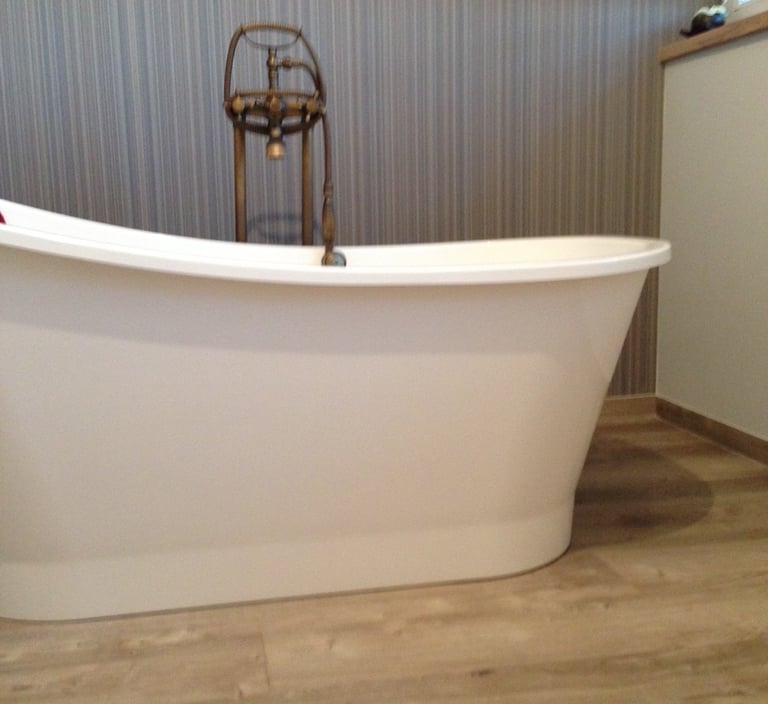 klijuojama sienų danga