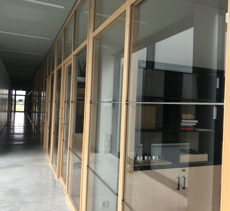 medines akustines pertvaros biurui