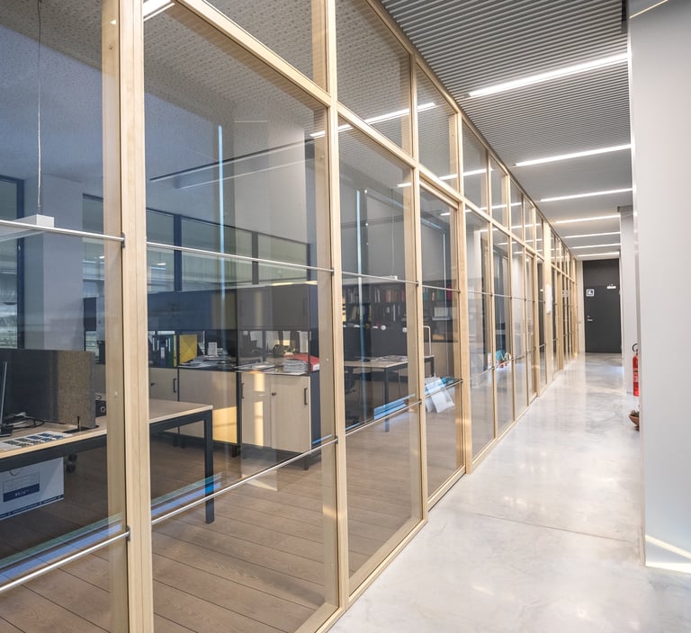 akustines pertvaros biurui