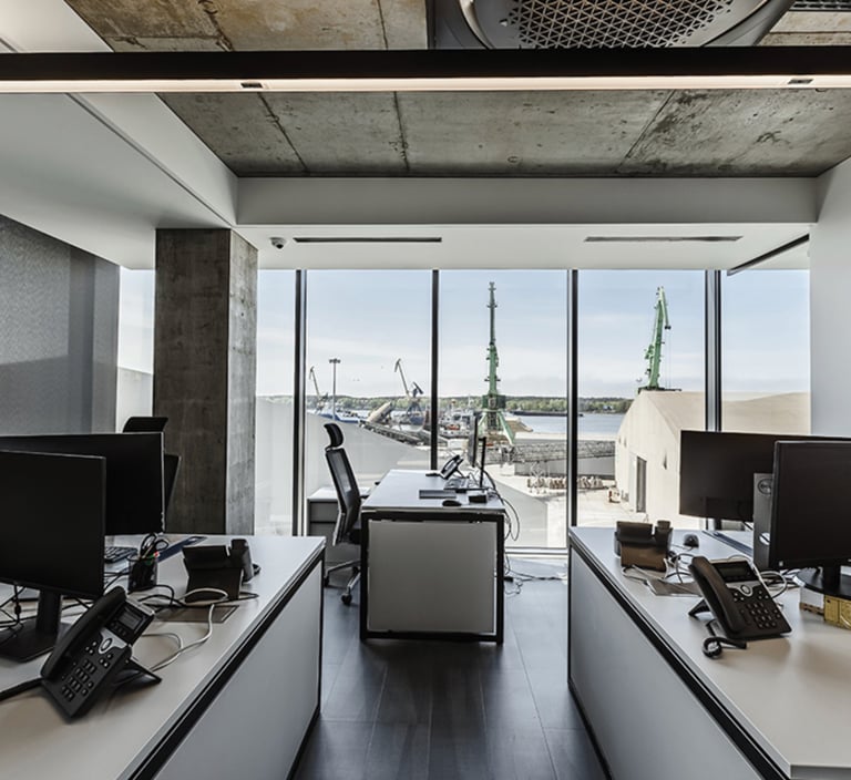 kokybiskos grindys biurui