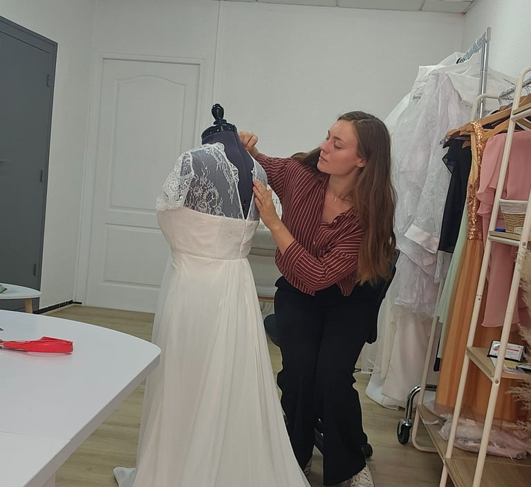 Retouche couture à la rochette