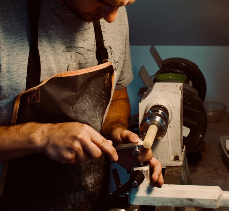 fountain pen turning on wood lathe 