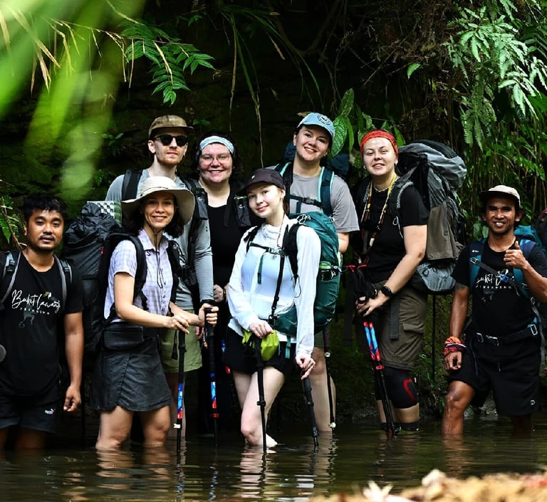 Bukit Lawang Trekking