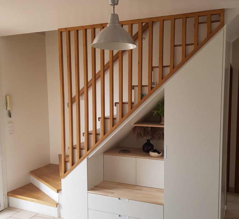 Meuble sous escalier