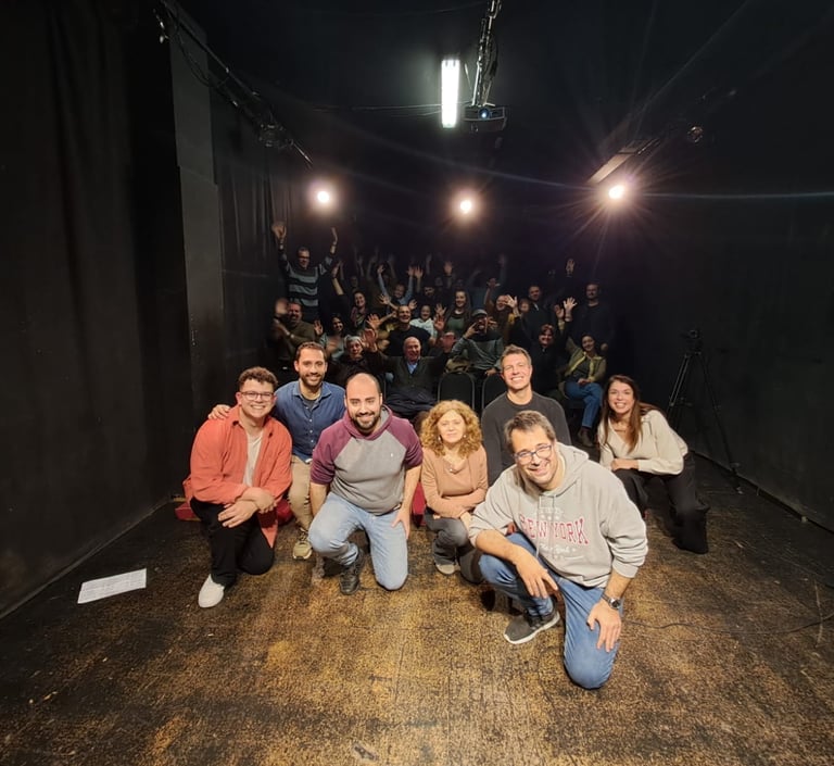 Alumnos satisfechos Escuela de las ARtes de la comedia