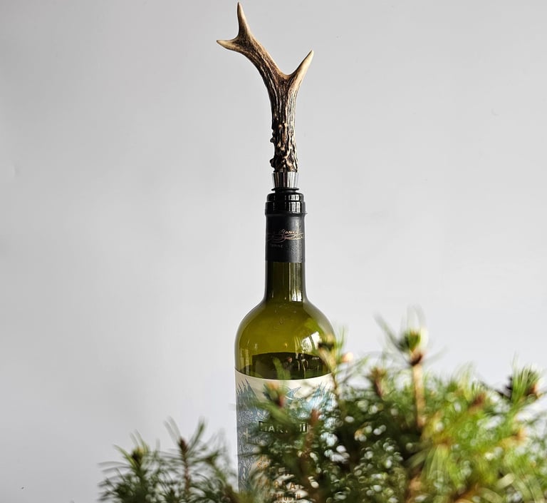 Deer antler bottle stopper