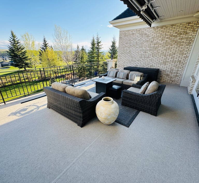 A vinyl deck patio with new deck furniture 