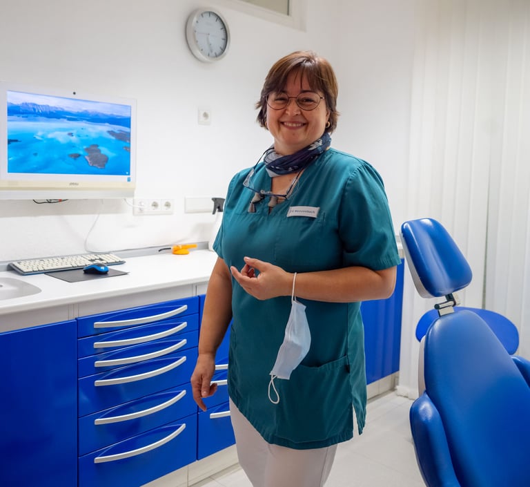 Esther Menzenbach - Zahnärztin - Lebenslauf