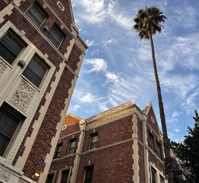 Los Angeles CA, 90036 Historic building the I Am One Tarot location