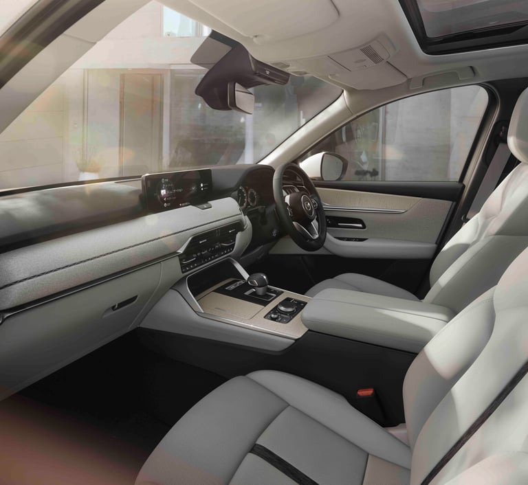 SUV Mazda Perjalanan Jauh