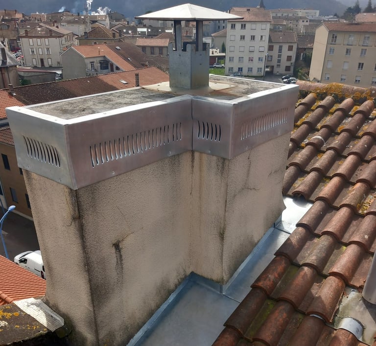 Entourage cheminée, gouttières, zinguerie à Montréjeau