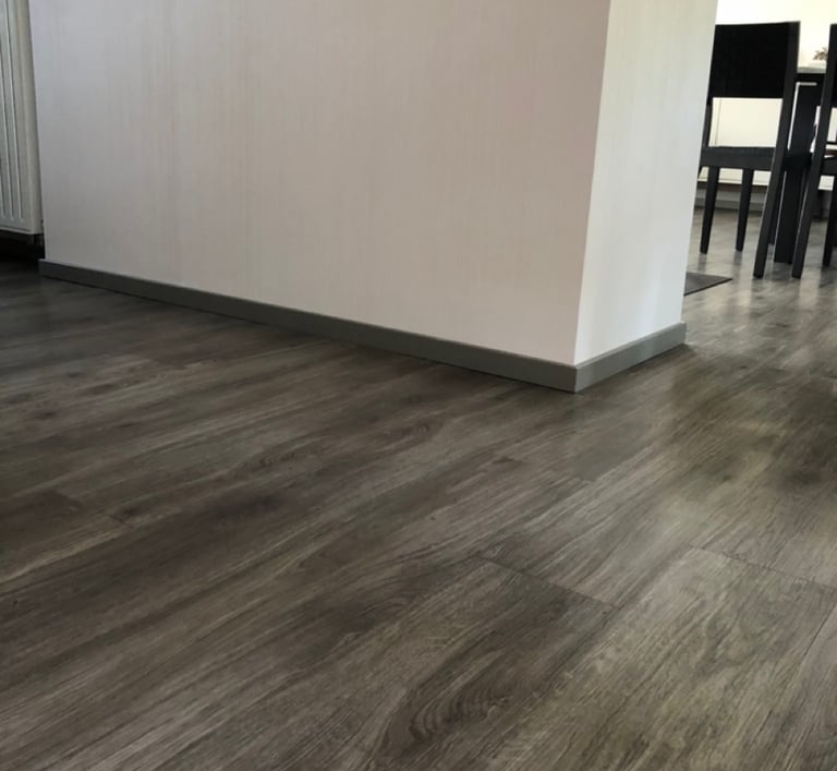 vinilinės grindys ant šildomų grindų