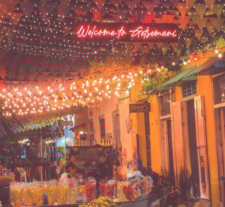 Light in the streets of Cartagena in Colombia