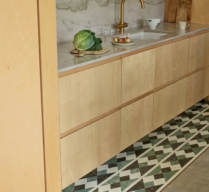 amtico-decor-temple-diamond-doric