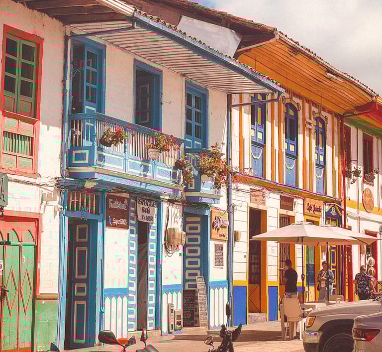 Salento center, colorful houses 