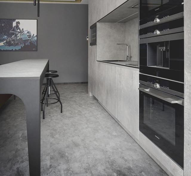 LVT grindys betono imitacija