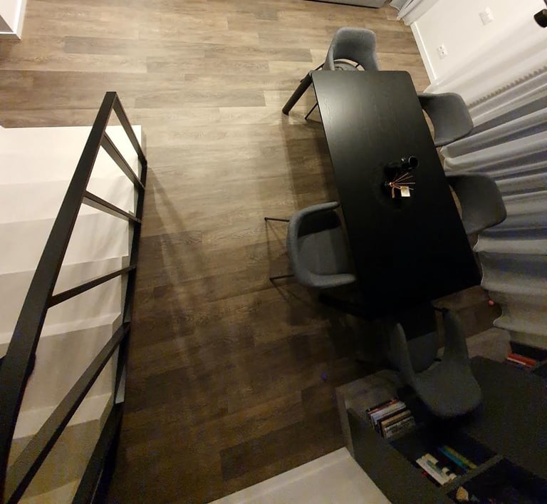 vinilinės grindys interjere