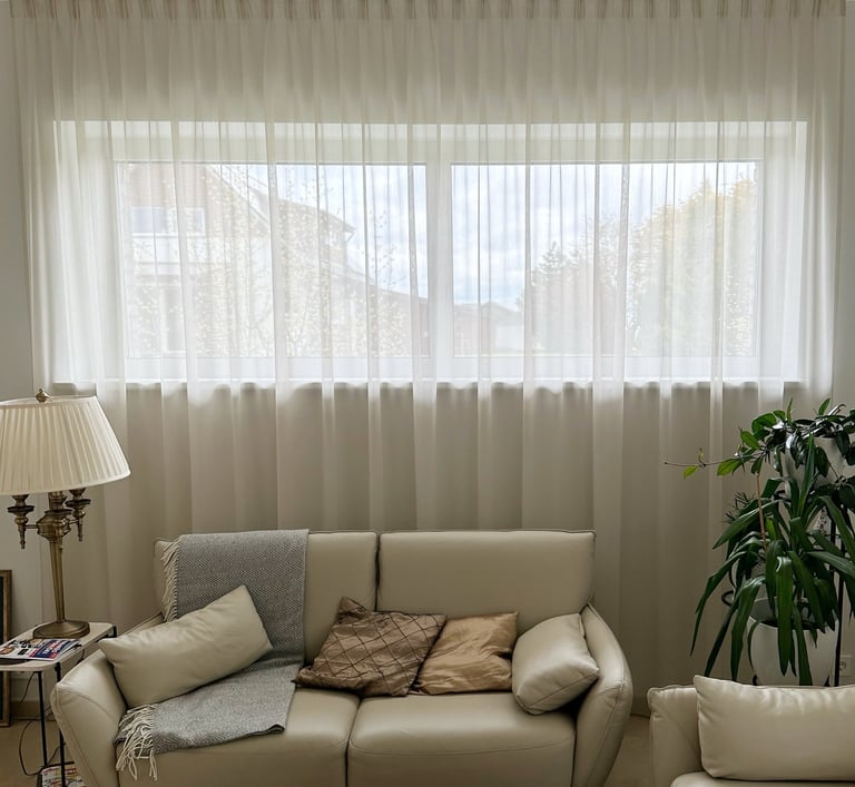 dieninės užuolaidos