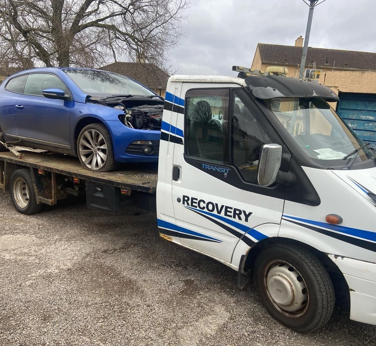 alt="Vehicle loaded for transport across Worcestershire"