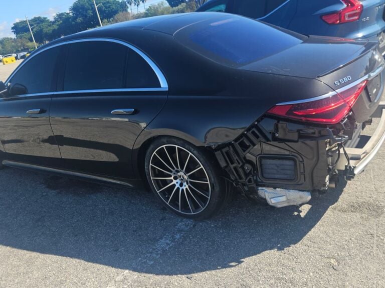 w1k6g7gb7ma027899 left site