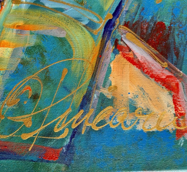 Quadratische Leinwand mit glyphenartigen weißen Linien und farbigen Feldern.