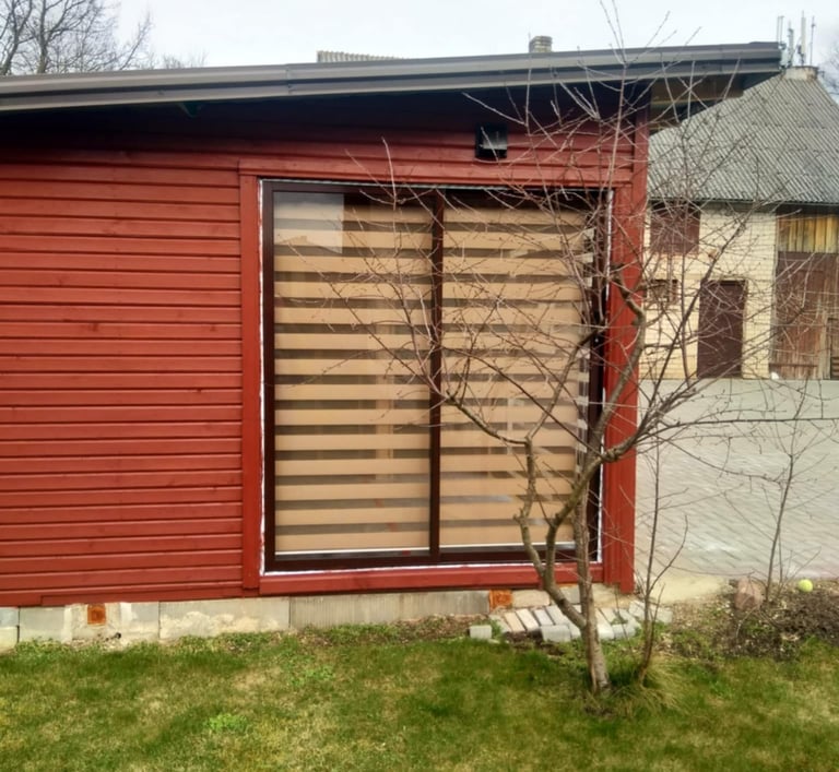 Diena - naktis žaliuzės