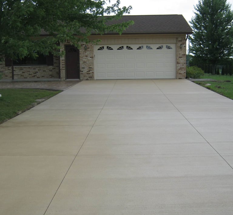 clermont concrete driveway from the street in clermont florida