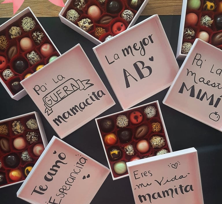 PERSONALIZAMOS TU REGALO DE CHOCOLATES