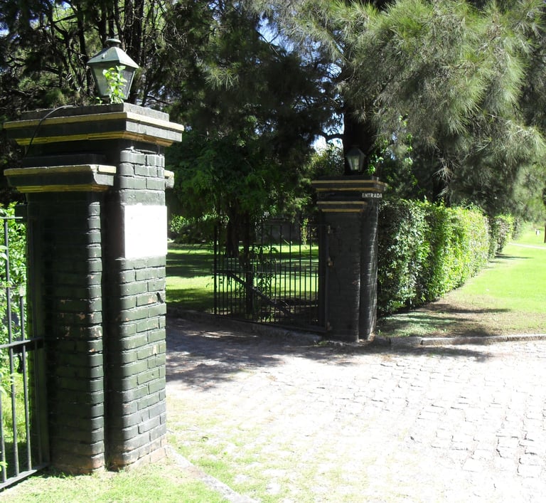 Cementerio de Disidentes de Llavallol