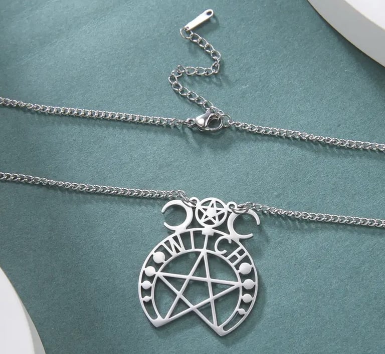 collier triple lune sorcière pentacle halloween collier gothique dark occult