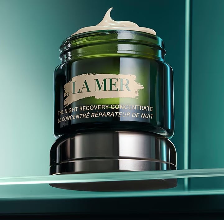 La Mer The Night Recovery Concentrate in a luxurious green jar