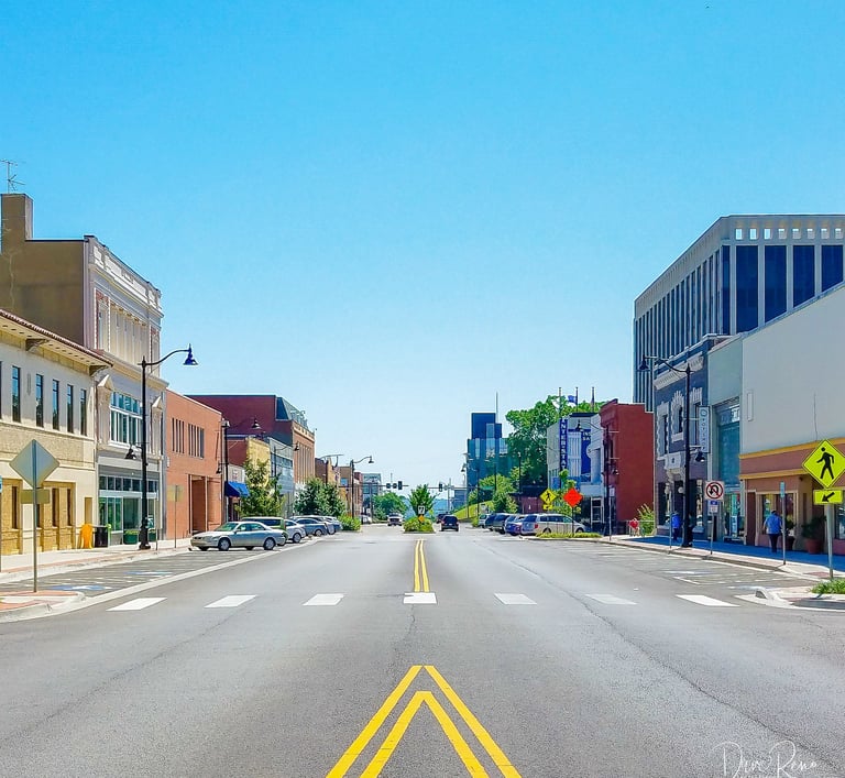 A view of Downton Kansas City, Kansas from the center of Minnesota Avenue
