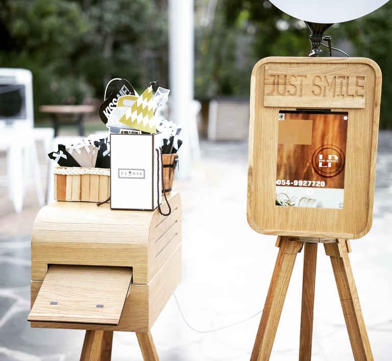 עמדת צילום , עמדת צילום לחתונות , עמדת צילום הכי יפה 