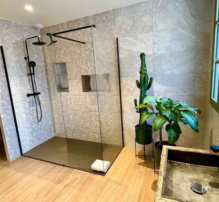 location maison Aigues-Mortes pour 8 personnes avec 3 salles de bains, 4 chambres