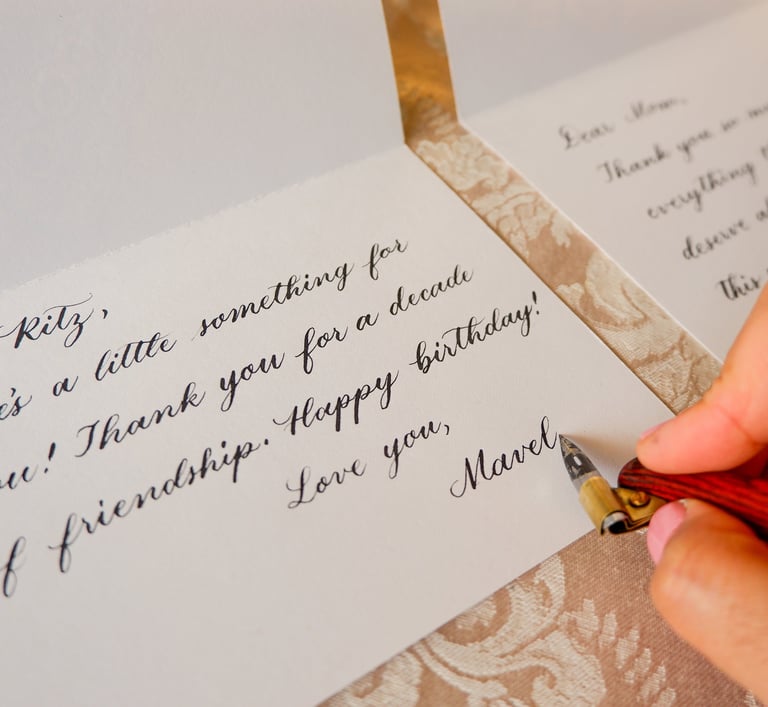 live calligraphy on cards using calligraphy nibs by Handwritten by Belle