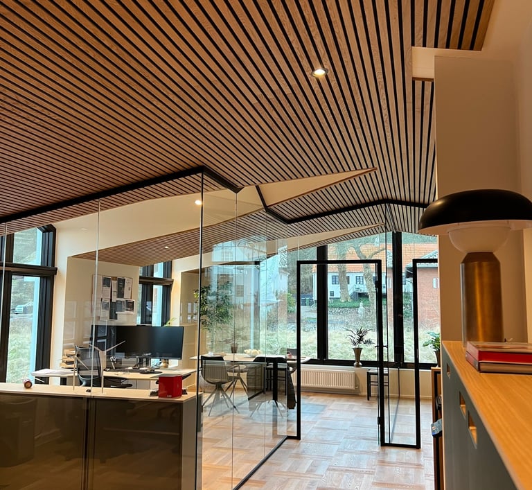 Akustinės natūralios medienos lubos