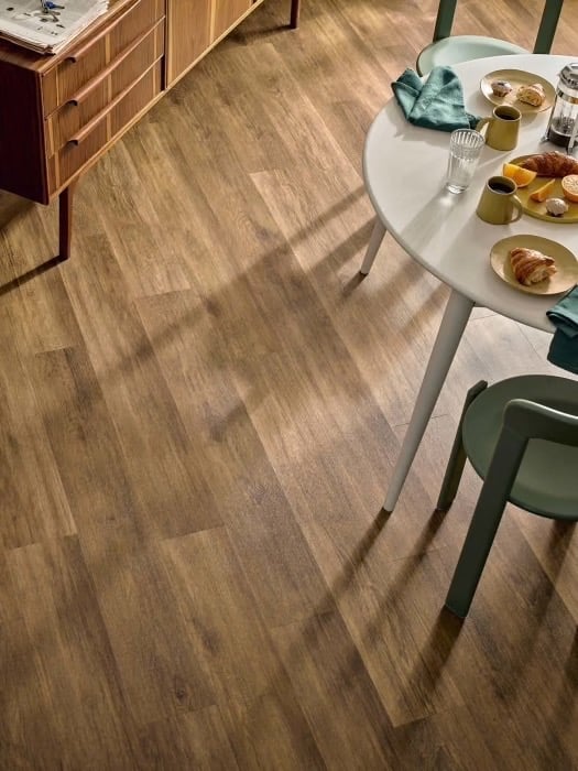 amtico-first-sf3w1035-harris-timber
