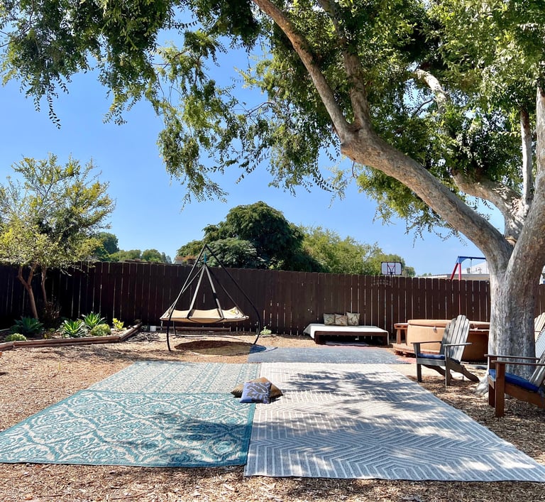 Private outdoor space for dialogue and movement sessions