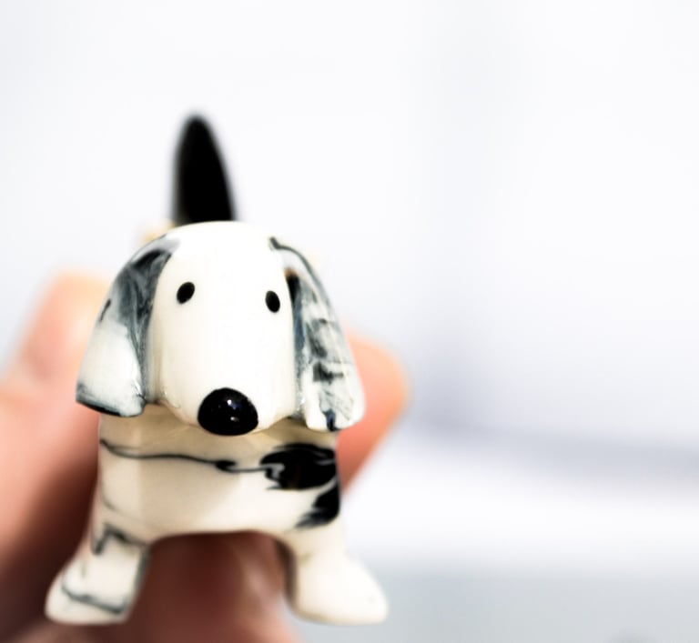 Dachshund Ring Holder Porcelain, Desk Pet, Doxie, sausage wiener, Dog Ring Holder, Dog Lover Gift, j