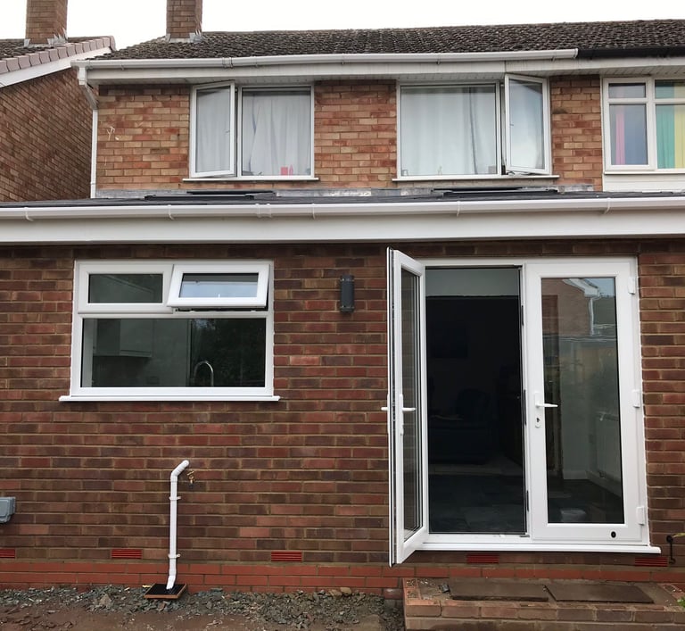 house extension on malvern home lakes building and plastering services