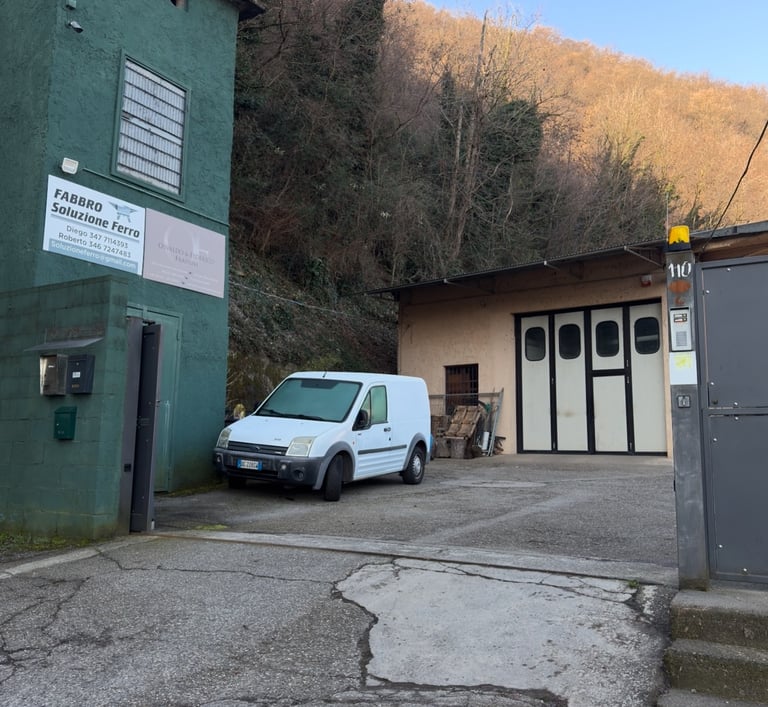 Cancello di ingresso per il nostro magazzino