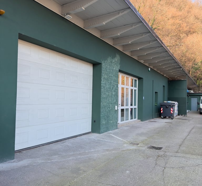 Entrata del nostro magazzino a Collebeato BS