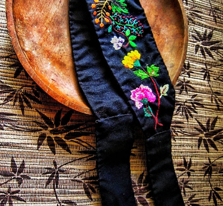Hand embroidery flower hair band 