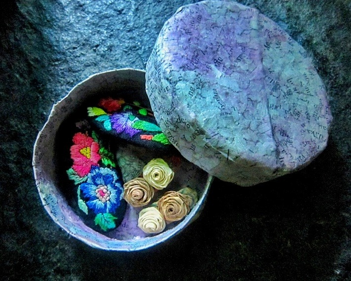 Recycled paper purple jewelry box 